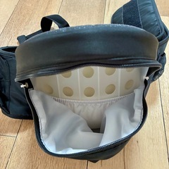 ポスポスの半額以下 携帯ベビーチェアと抱っこ紐（腰掛け）の
セットの画像