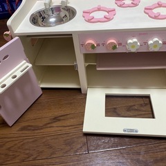 おもちゃキッチン 
の画像