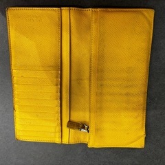 PRADA長財布【不思議な事が起きた財布】の画像