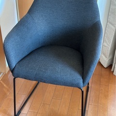 TOSSBERG トッスベルグ チェア, メタル ブラック/グンナレド ダークグレーの画像