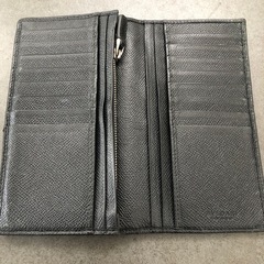ブルガリの財布の画像