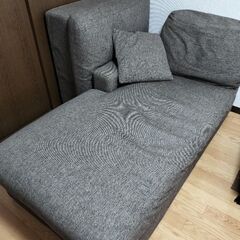 早い者勝ち！3人掛けソファ（4人掛け可）ブラウン系クッション付の画像