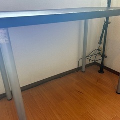 IKEA パソコンデスク（1/2）の画像