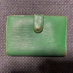 ルイヴィトン ヴェルニ 財布ルイヴィトン　エピ　がま口　財布　緑の画像