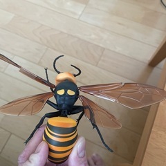 オオスズメバチガチャ4個の画像