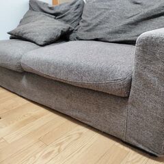 早い者勝ち！3人掛けソファ（4人掛け可）ブラウン系クッション付の画像