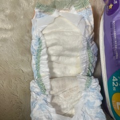 パンパース　テープL32枚ほどの画像