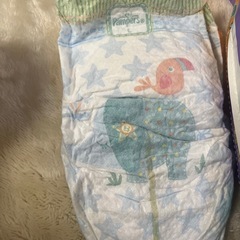 パンパース　テープL32枚ほどの画像