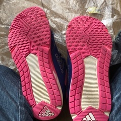 キッズスニーカー21.5センチの画像