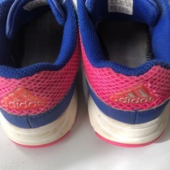 キッズスニーカー21.5センチの画像