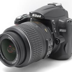 バリアングル液晶で自由な角度で撮影♪Nikon D5000 動画撮影も対応の画像