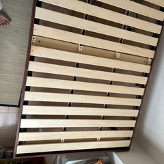 セミダブルベッドフレームの画像