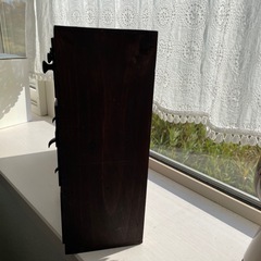 アンティーク小物収納の画像