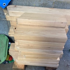 キャンプなどに　マキ　薪　29本まとめての画像