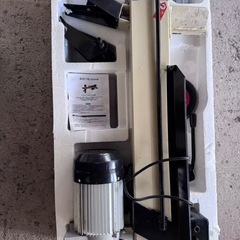 薪割り機 8t 電動 油圧式 四分割 カッター の画像