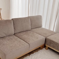 3人掛けソファ　オットマン付きの画像