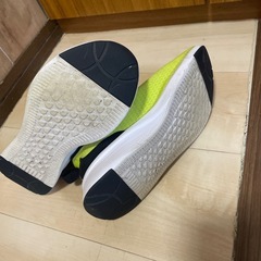 PUMA スニーカー　23センチの画像