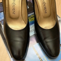 YSL ブラック　レザー　パンプス  36 の画像