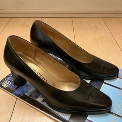 YSL ブラック　レザー　パンプス  36 の画像