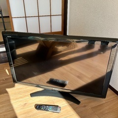テレビ40型の画像