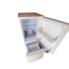 【ジ1104-04】Amazon定価5万円以上‼️年式最新、、コンパクト冷蔵庫❗️MITSUBISHI 2023年の画像