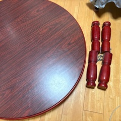 丸テーブル（0円・引き取り限定）の画像