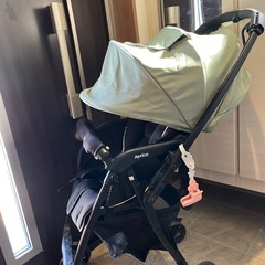 アップリカベビーカーの画像