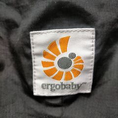 エルゴベビー MA2+ 限定モデル ブラック 抱っこ紐 コラボ デザイン収納付き スタイリッシュ 軽量　251104-1Tの画像