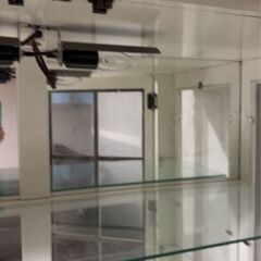 照明付き飾り棚の画像