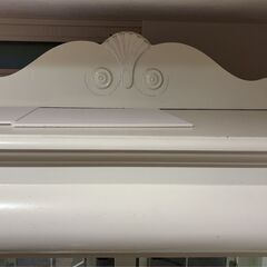 照明付き飾り棚の画像