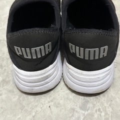 プーマ スニーカーの画像