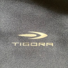 レディース　スキー服のインナー　黒の画像