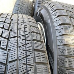 バリ溝スタッドレス185/70R14　アルミ付き4本セット の画像