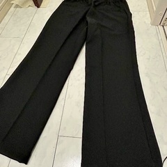 新品未使用　GU 冬物　メンズ　フレアスラックス　黒　Mサイズ　股下約70cmの画像