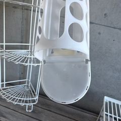 コーナーラックとペーパラックの画像