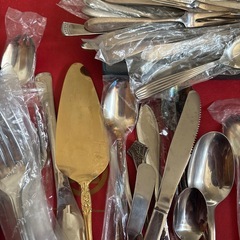 必要なものだけお持ちください　カラトリーの画像