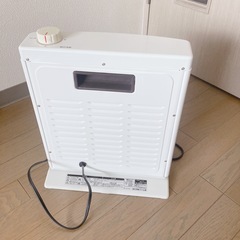 山善　電気ストーブ DS-D086の画像