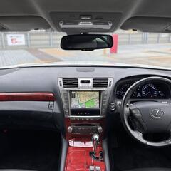 神奈川【自社ローン】保証人無可★全国対応★LS【LS460 バージョンSZ Iパッケージ】純正19インチAW/Fエアロ/レザーシート/パワーシート/シートヒーター/ワンオーナー/クルコン/TV/バックカメラ/記録簿/ETCの画像
