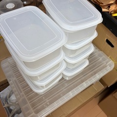 中古　1800タッパ　8個　(オオクワガタ人口蛹室で使用)の画像