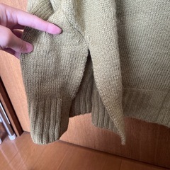 タートルネック　スリットニット　の画像