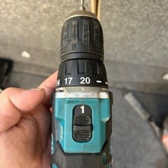 マキタV18 充電式ドリルの画像