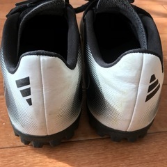 adidas⚽️トレーニングシューズ22.5の画像