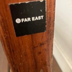 アメジストとレトロ椅子の画像