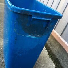  【引き取り限定。置き配。越前市】ゴミ箱E　高さ53cm の画像