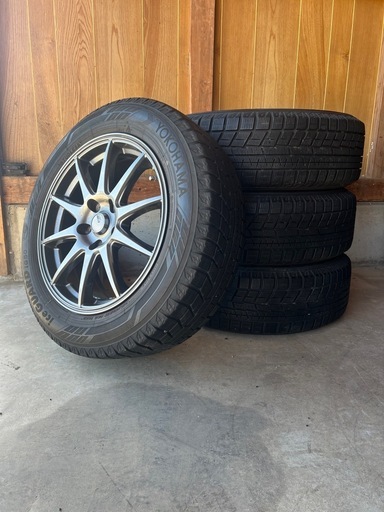 履き替え無料中古スタッドレスタイヤホイール付き215/60R17 96Q ヨコハマiG60