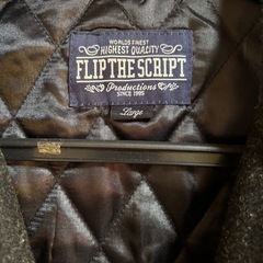 FLIPTIE SCRIPT ブラック・迷彩ジャケット
の画像