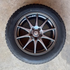 履き替え無料中古スタッドレスタイヤホイール付き215/60R17 96Q ヨコハマiG60の画像