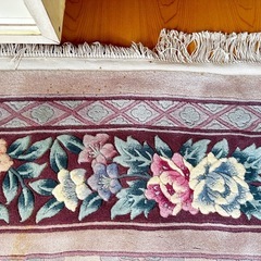 可愛い花柄高級絨毯　厚み2cmの画像