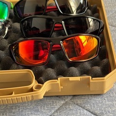 新品偏光サングラス6本セット　ケース付きの画像