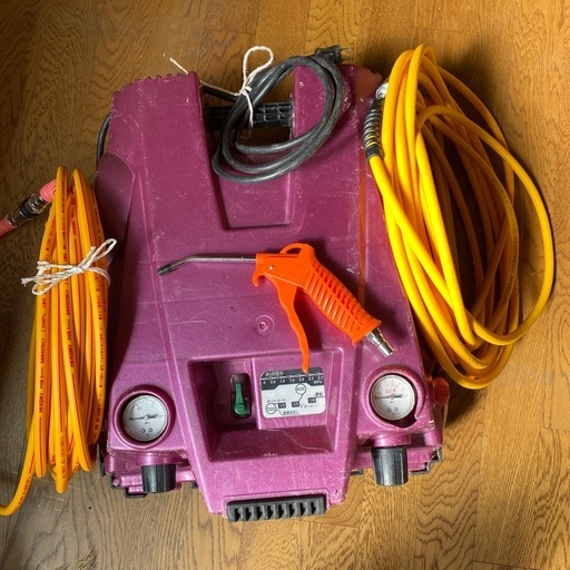 高圧、低圧コンプレッサー　日立工機製　中古稼働品　高圧、低圧ホース付き